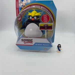 Sonic the Hedgehog Giant Pecky Action Figure - Black, White, Yellow
